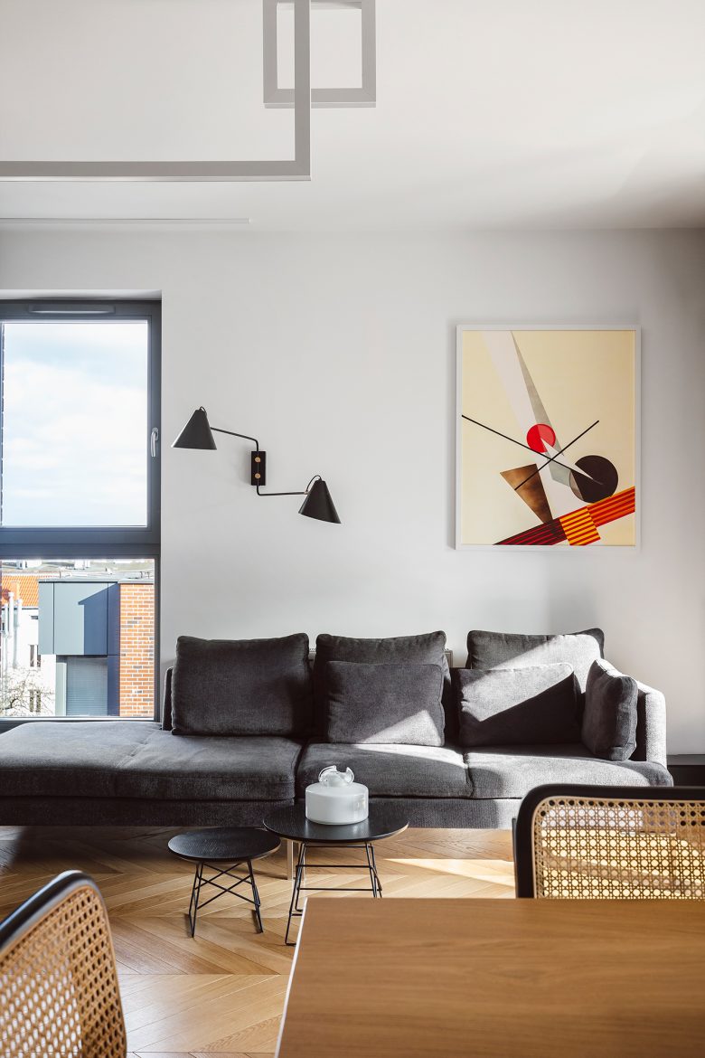 Bauhaus inspired apartment • Photography © Hanna Połczyńska / kroniki.studio